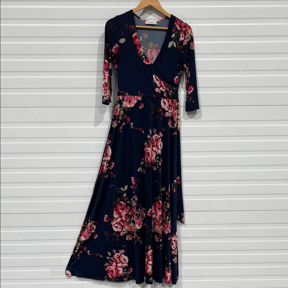Chic Navy Floral Long Sleeve Dress